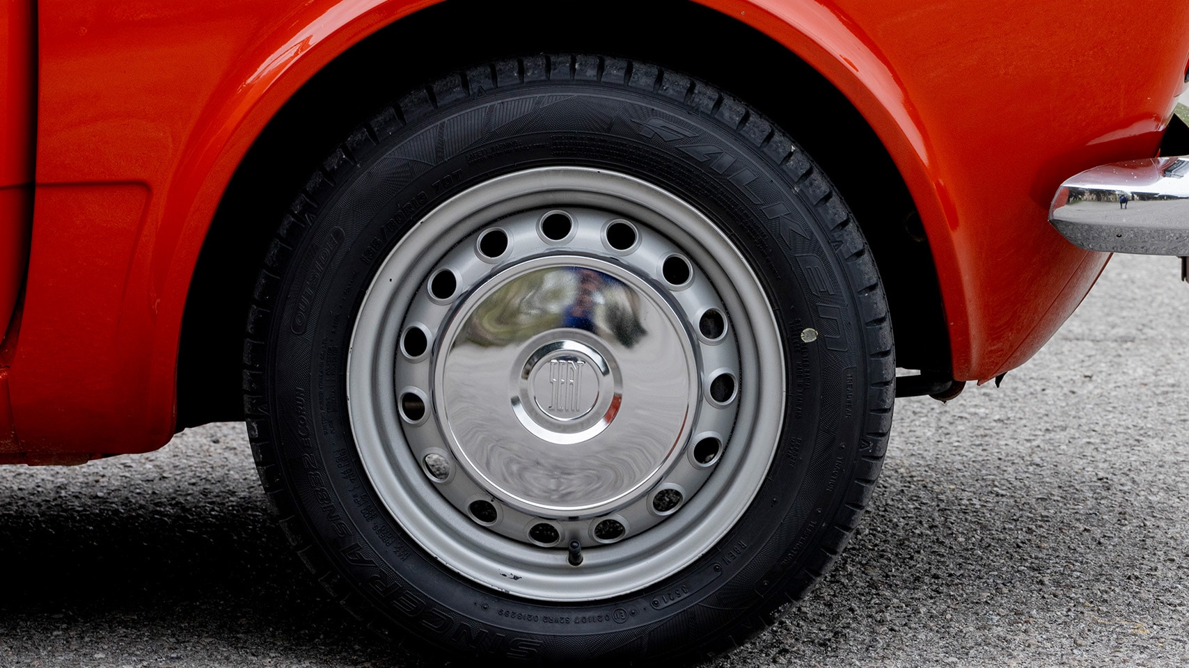 SEAT 127 front wheel