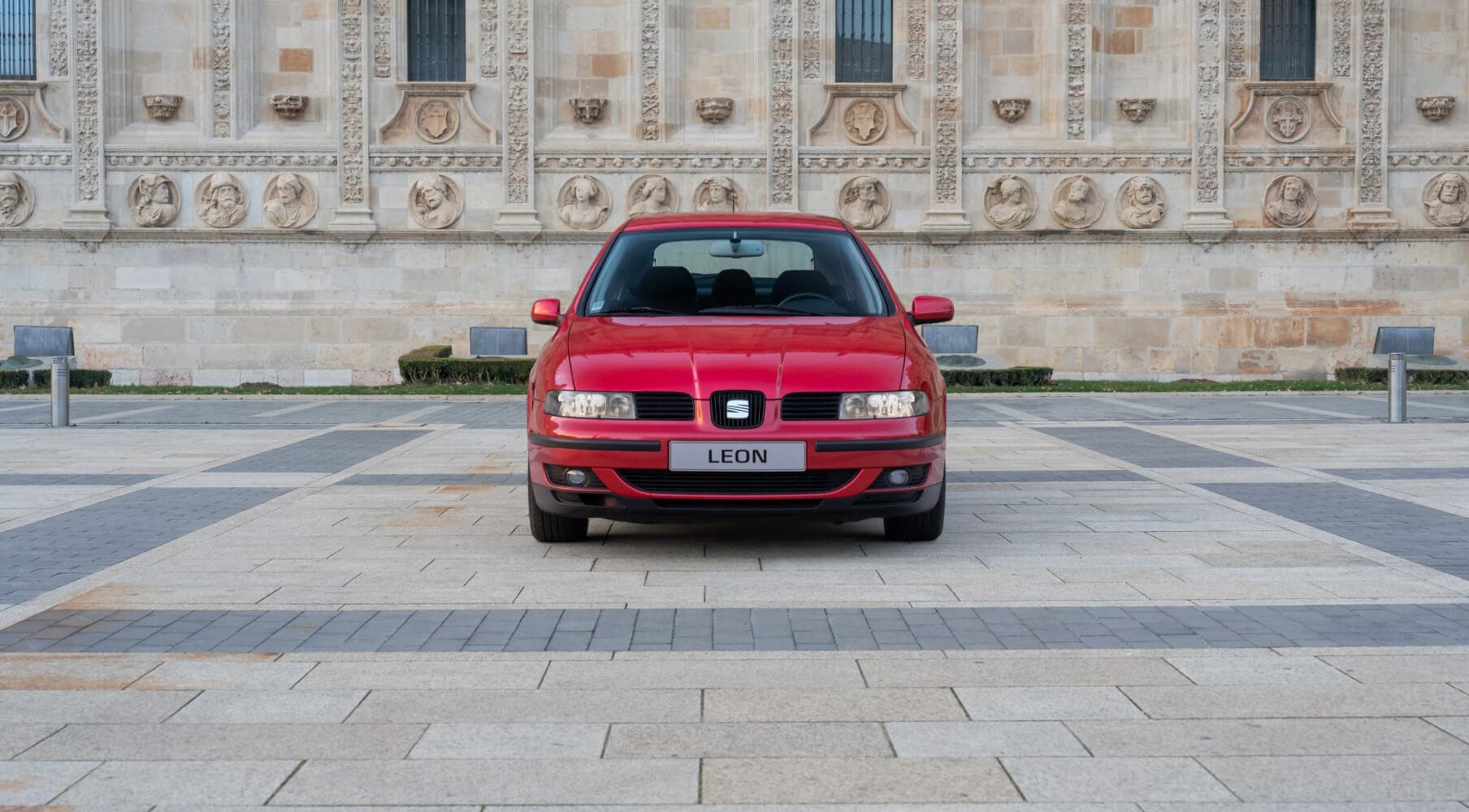 SEAT Leon Front View